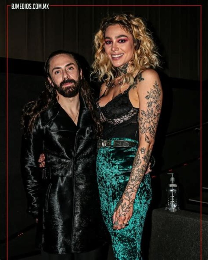 Jay de la Cueva Biography, Age, Height, Wife, Net Worth, Family