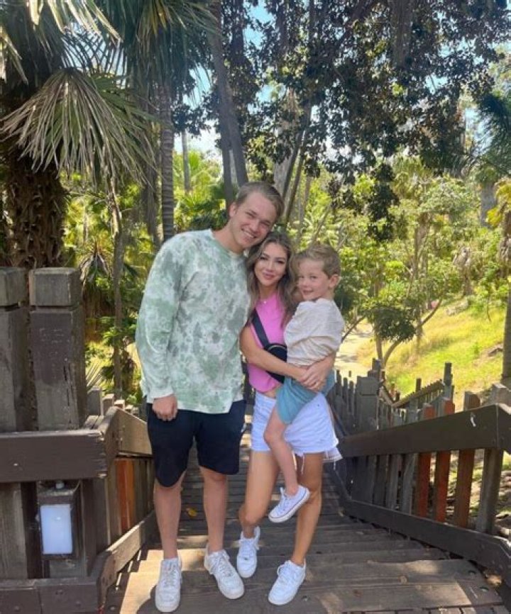 Jay Larsen Biography, Age, Height, Wife, Net Worth, Family