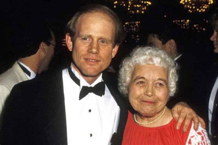 Jean Speegle Howard Biography, Age, Height, Husband, Net Worth, Family