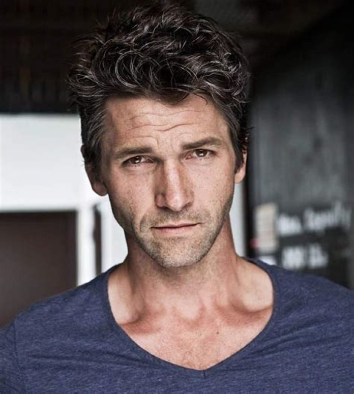 Jefferson Brown Biography, Age, Height, Wife, Net Worth, Family