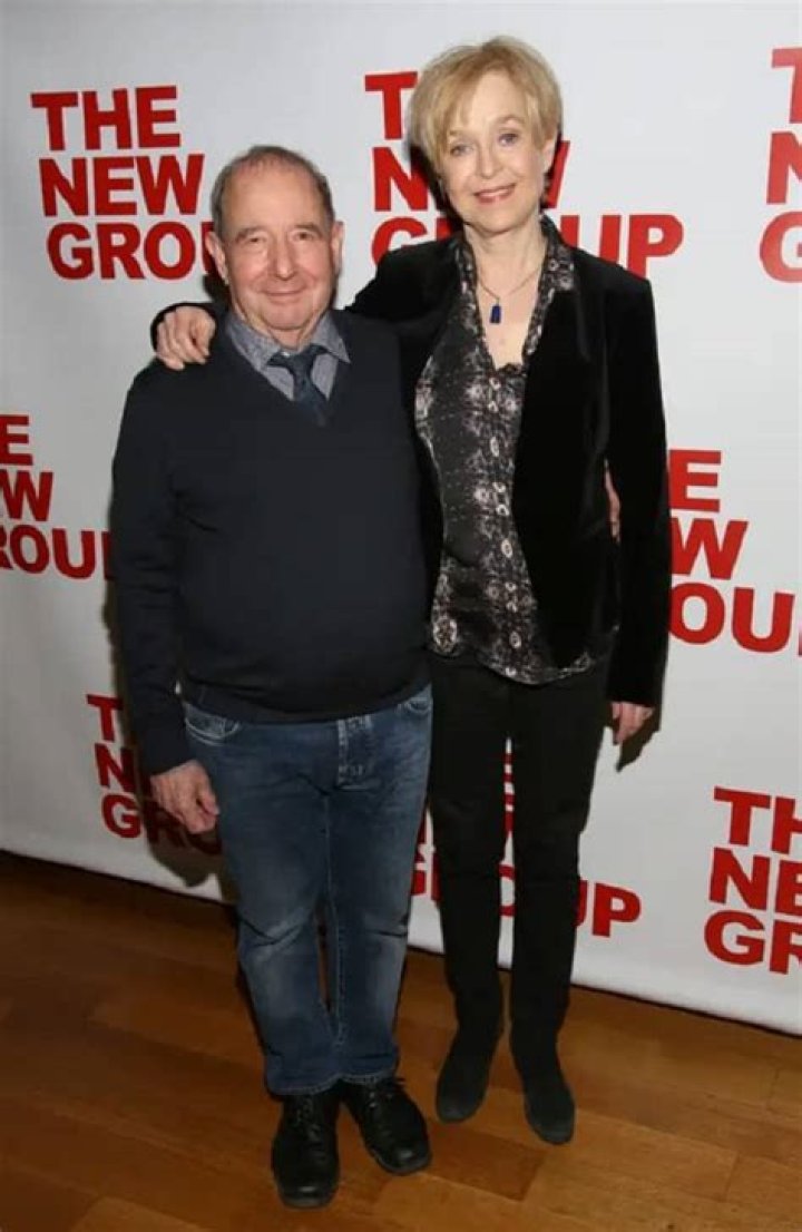 Jill Eikenberry Biography, Age, Height, Husband, Net Worth, Family