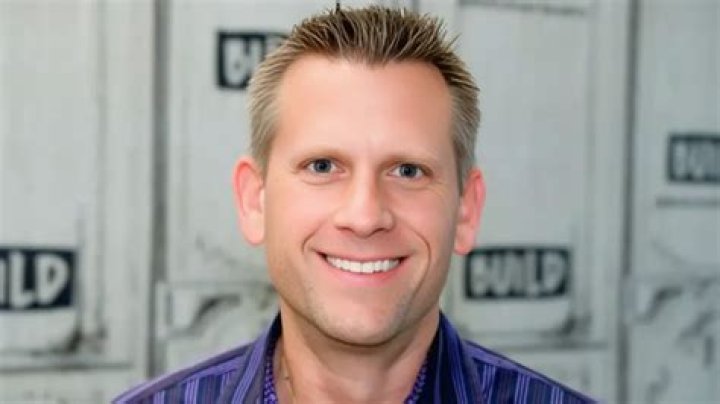 John Kowalski Biography, Age, Height, Wife, Net Worth, Family