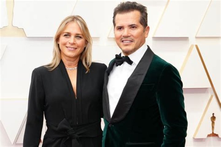 John Leguizamo Biography, Age, Height, Wife, Net Worth, Family