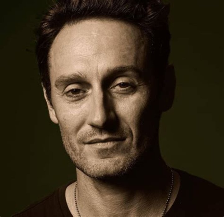 Josh Stewart Biography, Age, Height, Wife, Net Worth, Family