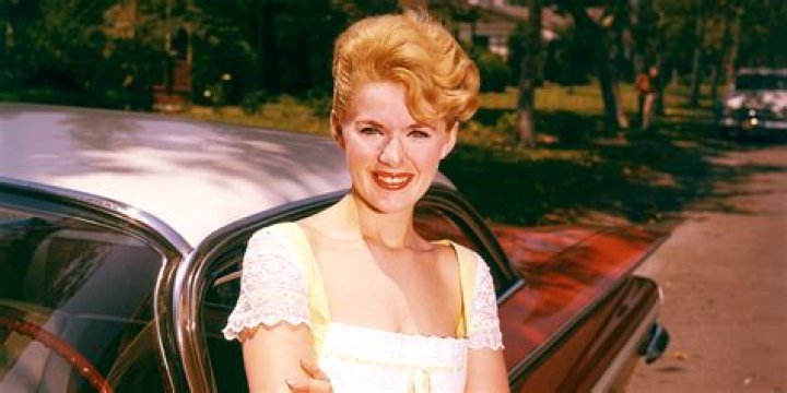 Julienne Marie Biography, Age, Height, Husband, Net Worth, Family