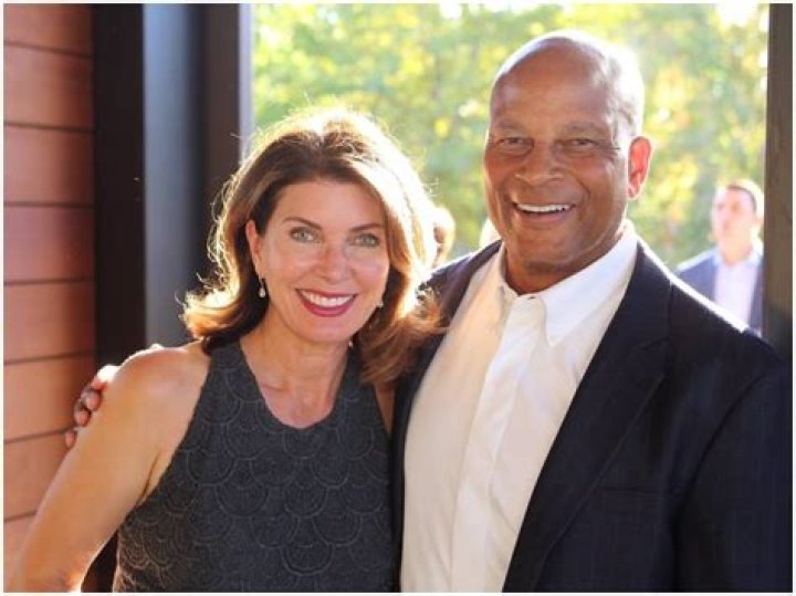 Karen Jarrett Biography, Age, Height, Husband, Net Worth, Family