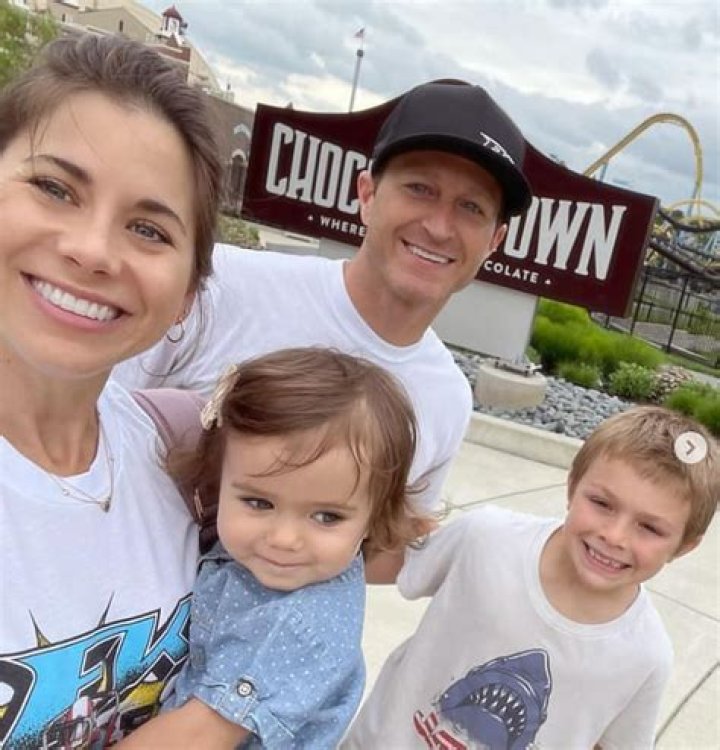 Kasey Kahne Biography, Age, Height, Wife, Net Worth, Family