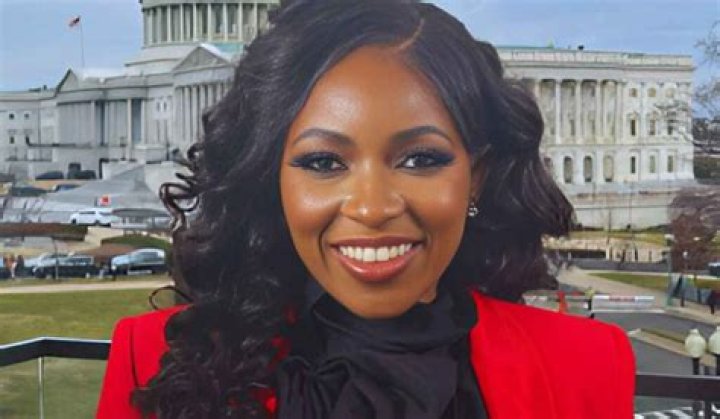 Kia Biography, Age, Height, Husband, Net Worth, Family