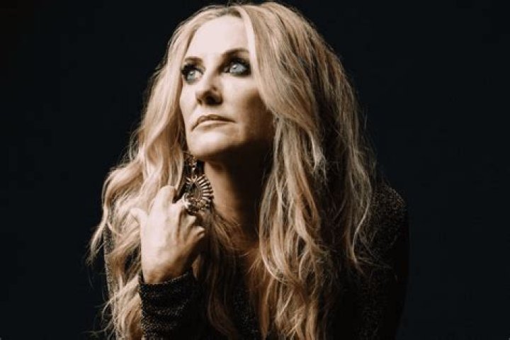 Lee Ann Womack Biography, Age, Height, Husband, Net Worth, Family