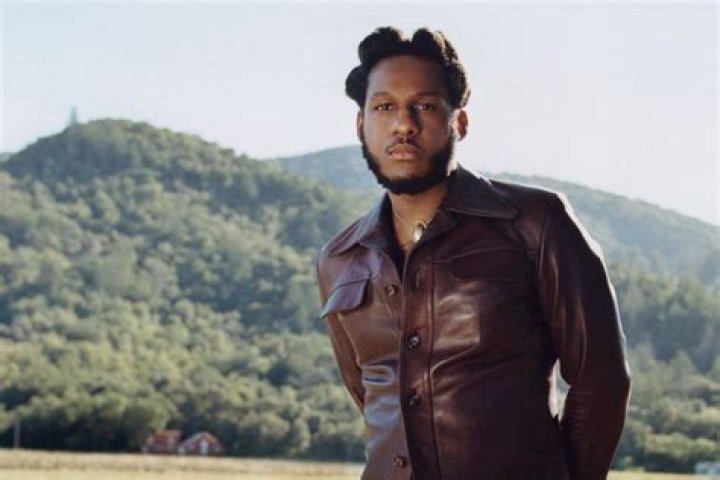 Leon Bridges Biography, Age, Height, Wife, Net Worth, Family