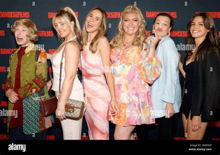 Lisa Blake Richards Biography, Age, Height, Husband, Net Worth, Family