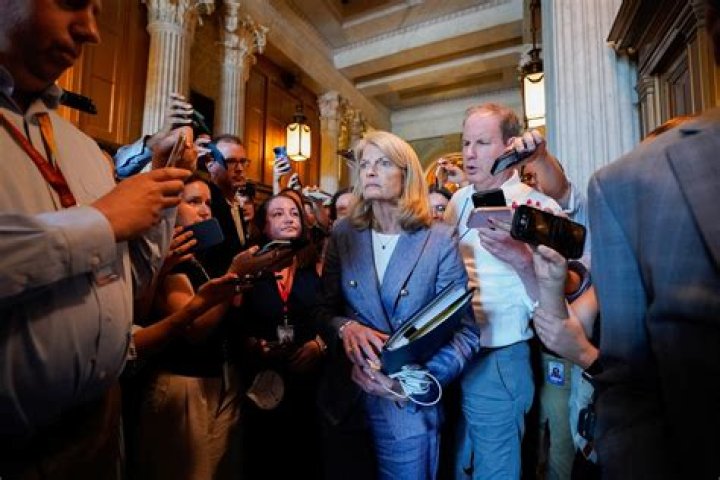 Lisa Murkowski Biography, Age, Height, Husband, Net Worth, Family