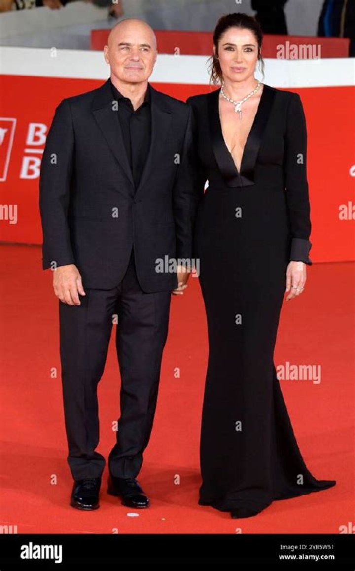 Luca Zingaretti Biography, Age, Height, Wife, Net Worth, Family