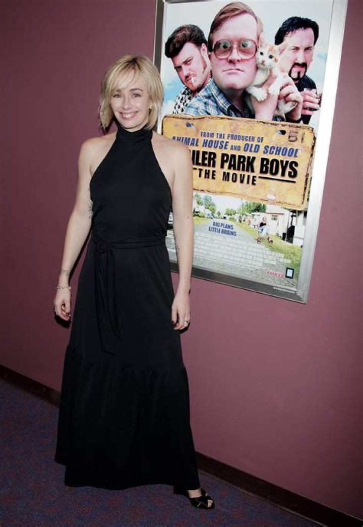 Lucy DeCoutere Biography, Age, Height, Husband, Net Worth, Family