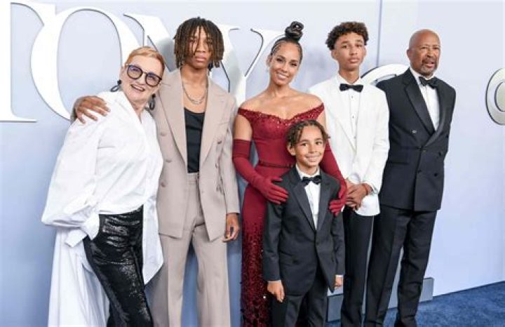 Lyfe Jennings Biography, Age, Height, Wife, Net Worth, Family