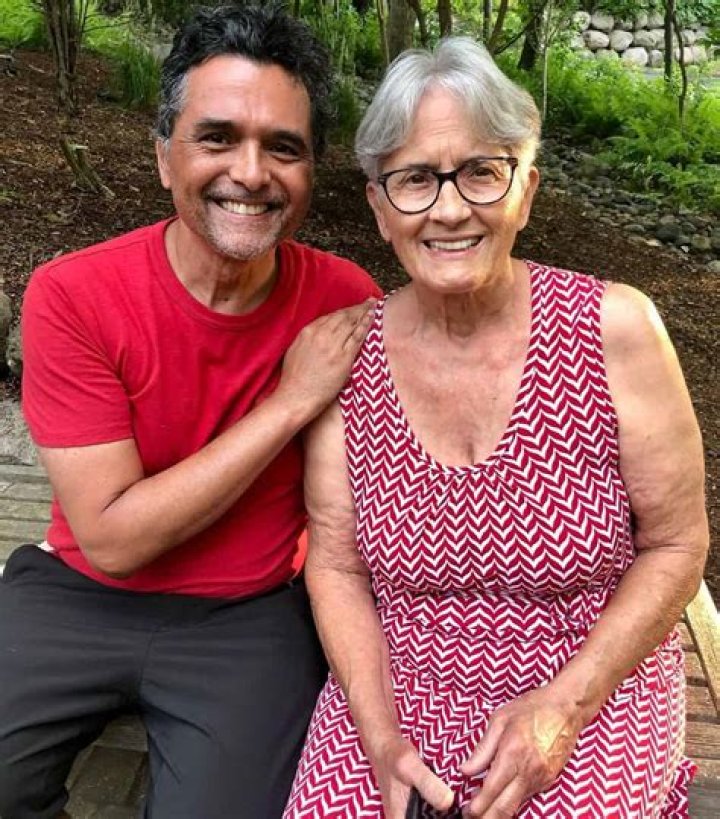 Marcos Chavez Biography, Age, Height, Wife, Net Worth, Family