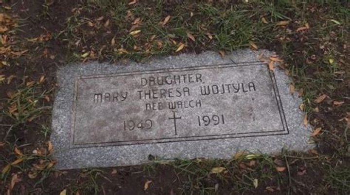Mary T. Wojtyla Biography, Age, Height, Wife, Net Worth, Family