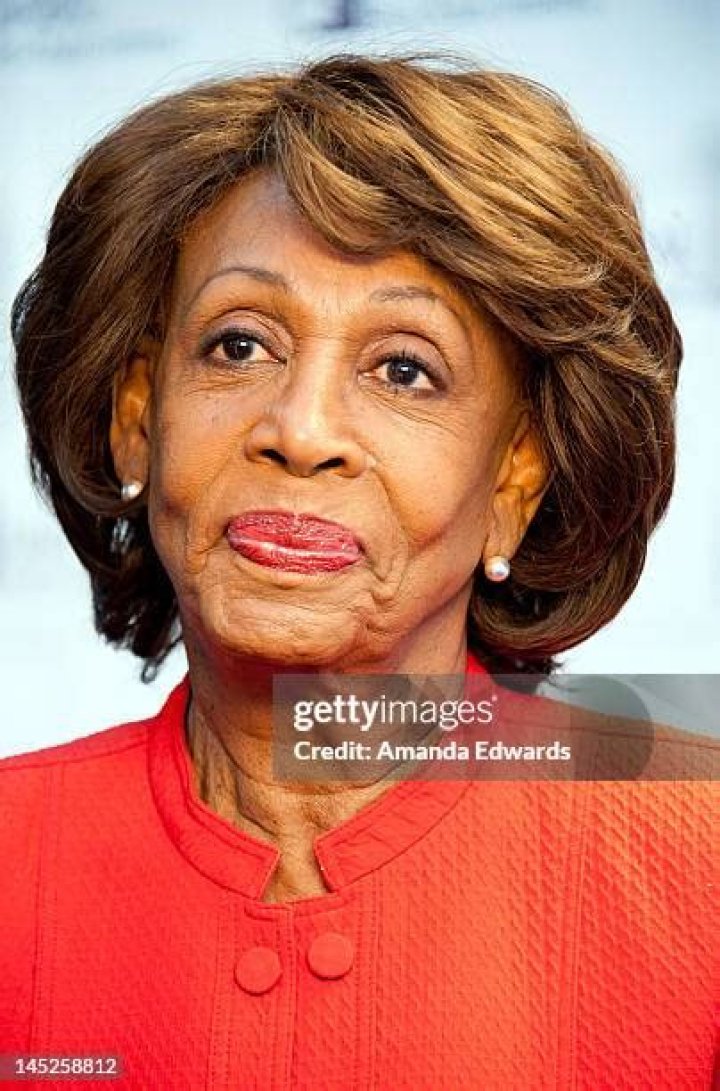 Maxine Waters Biography, Age, Height, Husband, Net Worth, Family