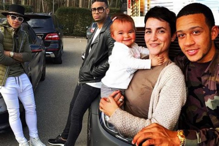 Memphis Depay Biography, Age, Height, Wife, Net Worth, Family