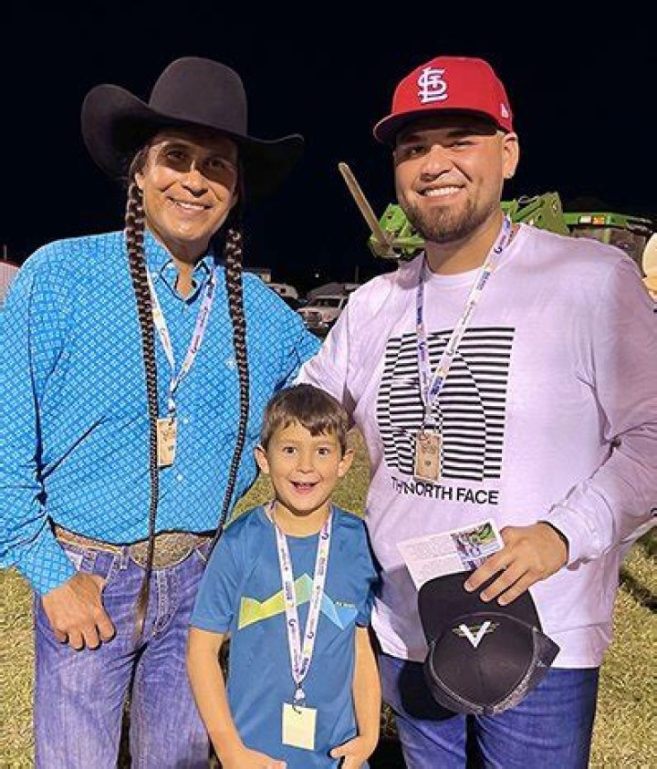 Moses Brings Plenty Biography, Age, Height, Wife, Net Worth, Family