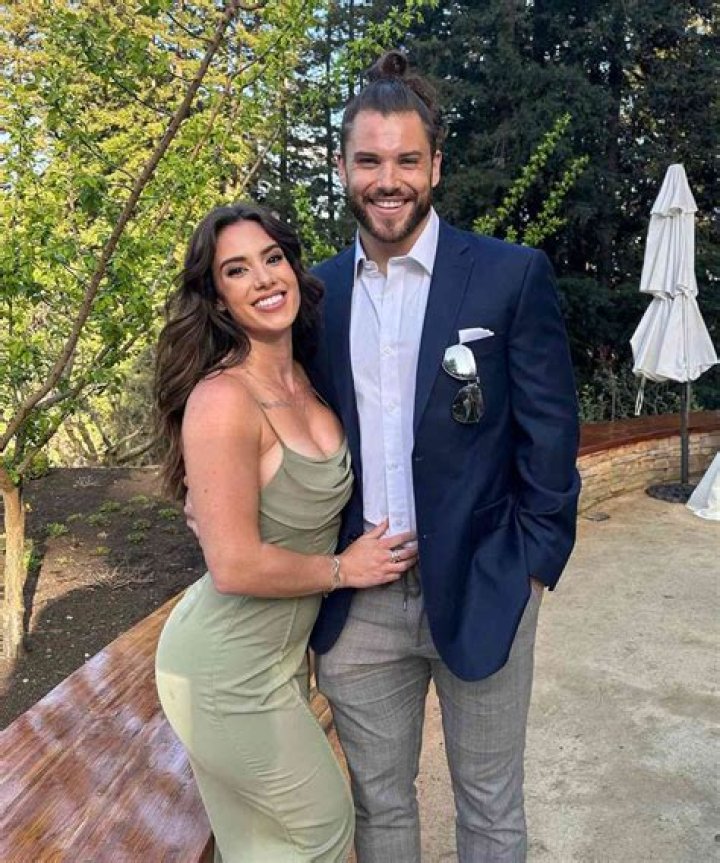 Nick Bawden biografía, edad, altura, esposo, net worth, familia