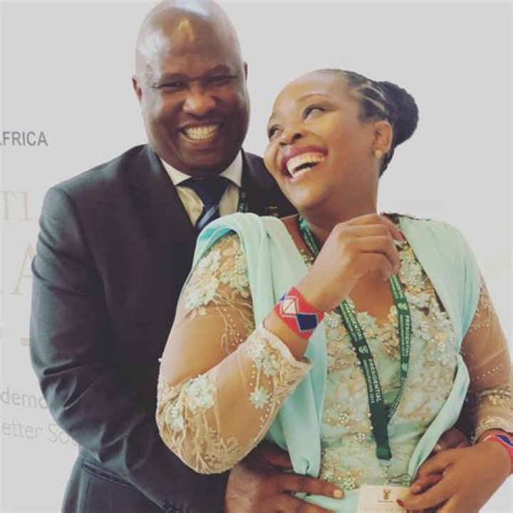 Oscar Mabuyane Biography, Age, Height, Wife, Net Worth, Family