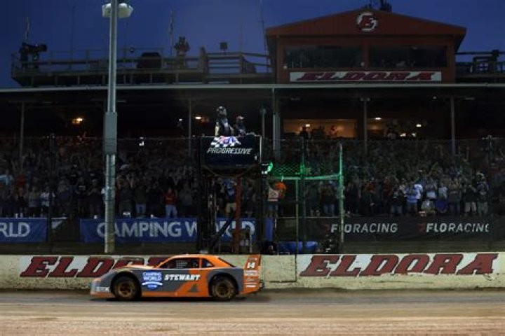 P. J. Chesson Biography, Age, Height, Wife, Net Worth, Family