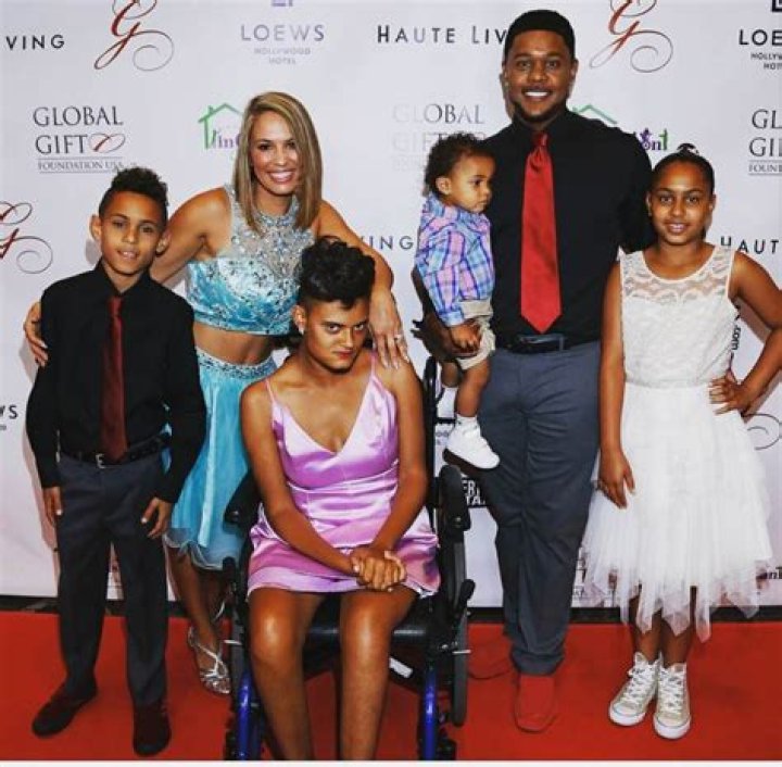 Pooch Hall Biography, Age, Height, Wife, Net Worth, Family