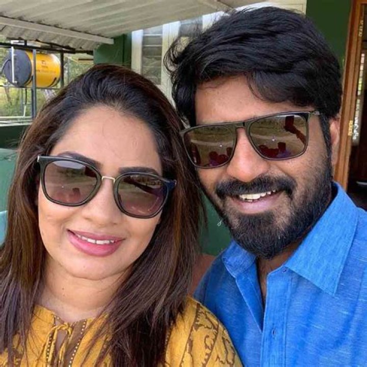 RJ Vigneshkanth Biography, Age, Height, Wife, Net Worth, Family