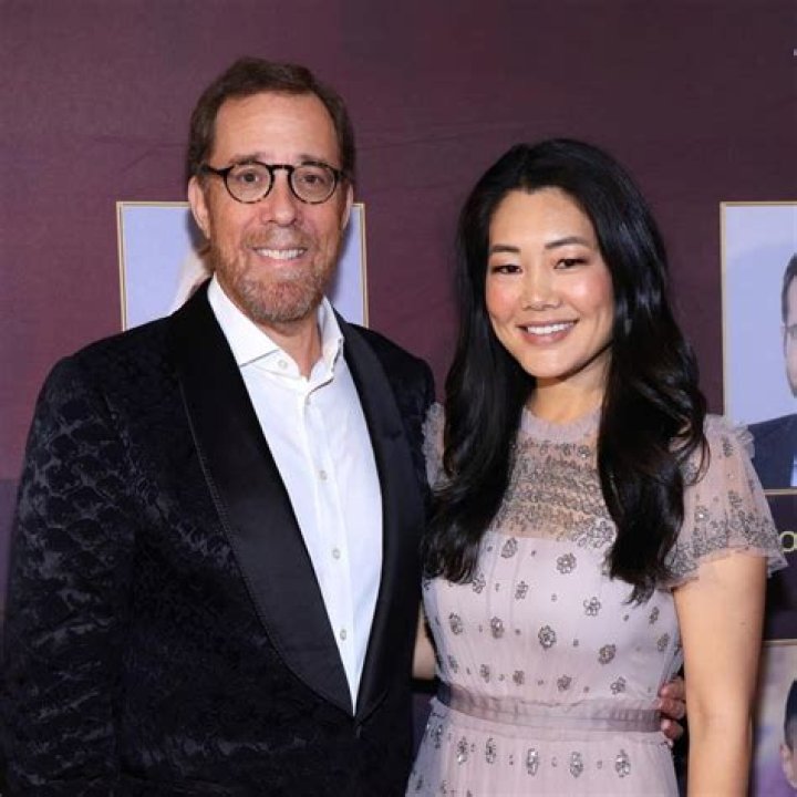 Rob Minkoff Biography, Age, Height, Wife, Net Worth, Family