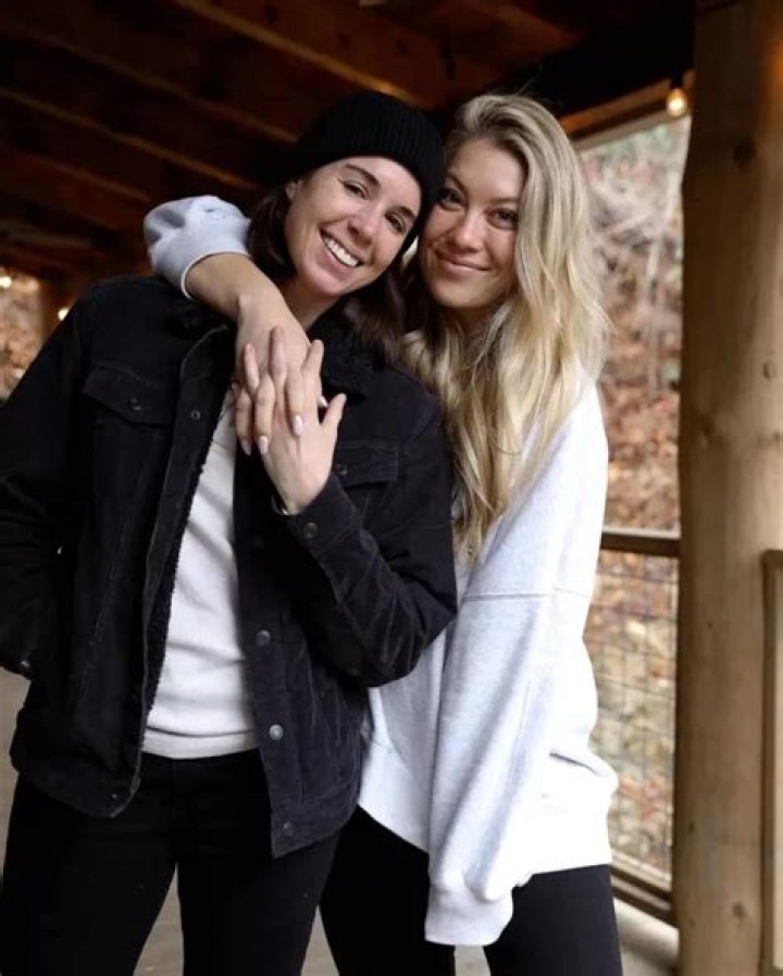 Robert Hays Biography, Age, Height, Wife, Net Worth, Family