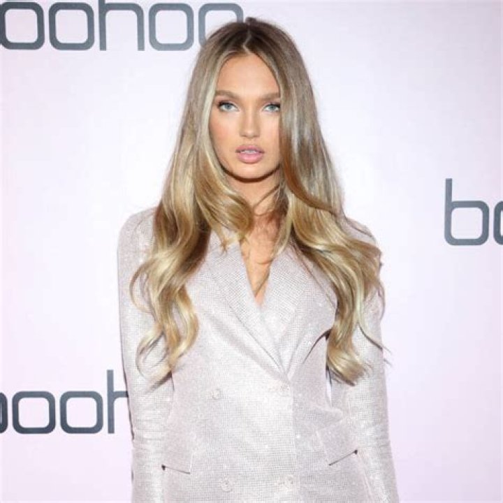 Romee Strijd Biography, Age, Height, Husband, Net Worth, Family