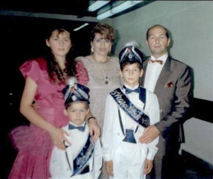 Shpat Kasapi Biography, Age, Height, Wife, Net Worth, Family