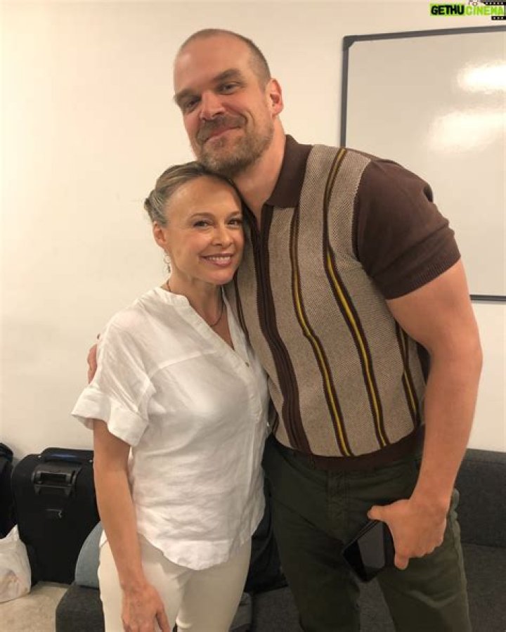 Tami Stronach Biography, Age, Height, Husband, Net Worth, Family