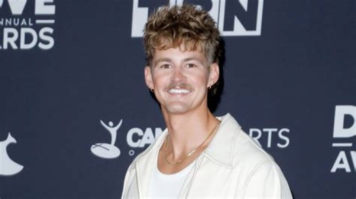 Ted Forrest Biography, Age, Height, Wife, Net Worth, Family