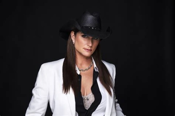 Terri Clark Biography, Age, Height, Husband, Net Worth, Family