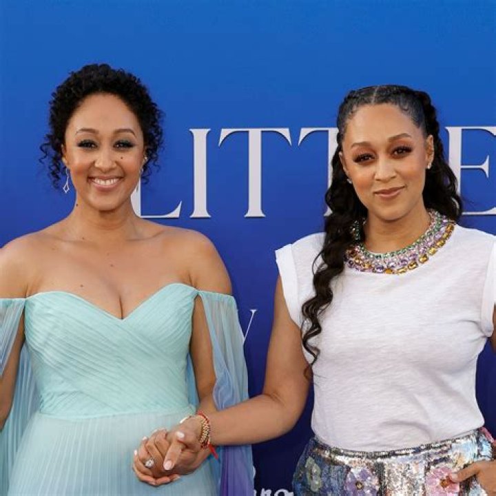 Tia Mowry Biography, Age, Height, Husband, Net Worth, Family
