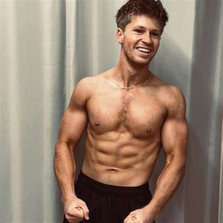 Tim Irwin Biography, Age, Height, Wife, Net Worth, Family