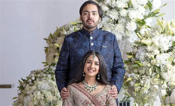 Tina Ambani Biography, Age, Height, Husband, Net Worth, Family