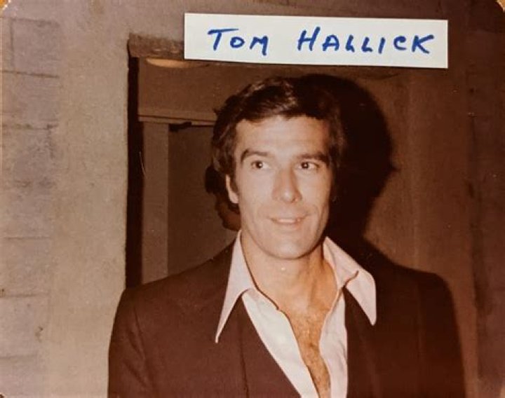 Tom Hallick biografía, edad, altura, esposo, net worth, familia