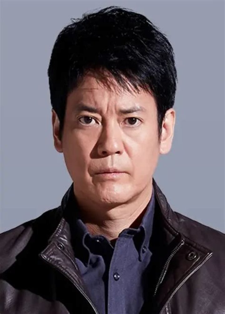 Toshiaki Karasawa Biography, Age, Height, Wife, Net Worth, Family