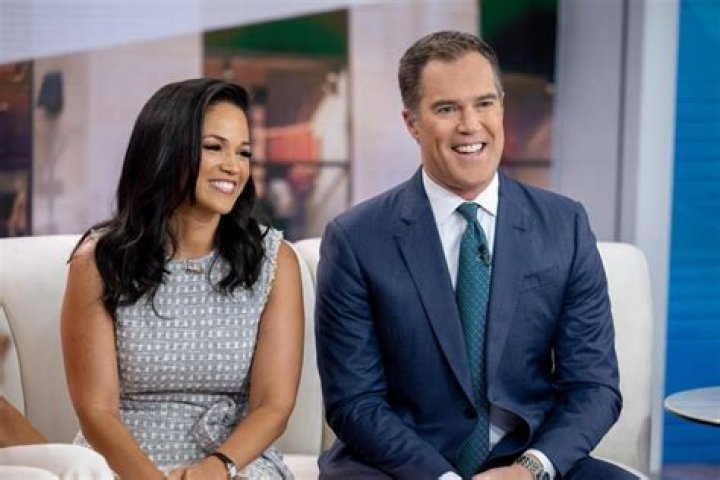 Valerie Jarrett Biography, Age, Height, Husband, Net Worth, Family