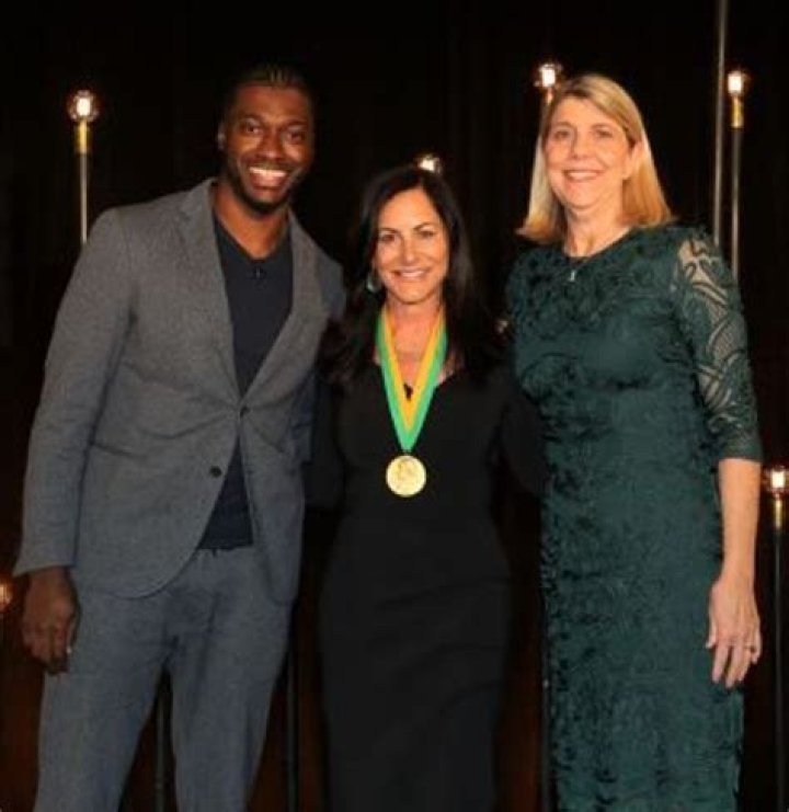 William Hurd Biography, Age, Height, Wife, Net Worth and Family