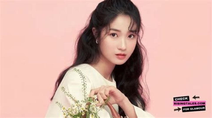 Yoon Shi-yoon Biography, Age, Height, Wife, Net Worth, Family